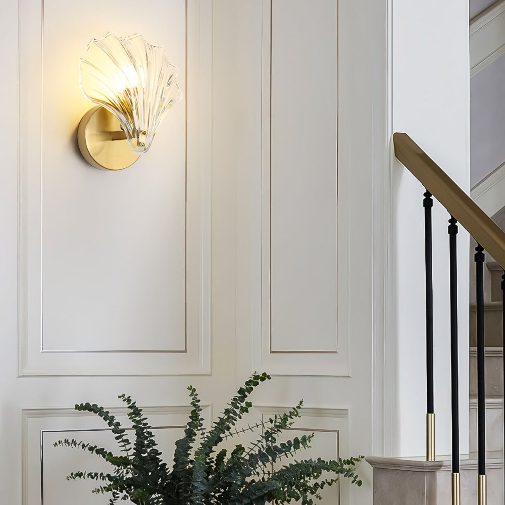 Casa Lumière Art Brass Wandlamp Glazen Schelp – Elegante Sfeerverlichting Badkamer, Hal & Slaapkamer