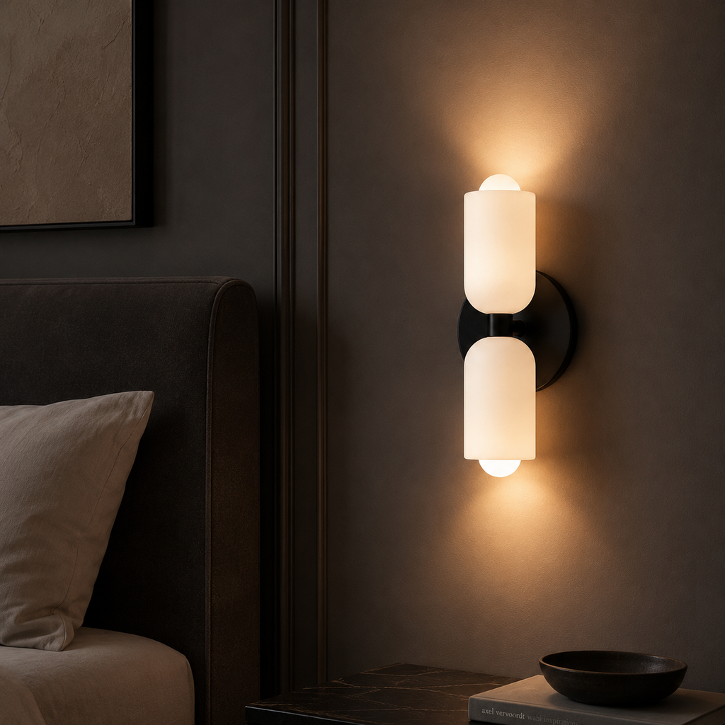Casa Lumière Minimalistische Design Wandlamp - Acryl Diffuser, Metalen Basis & Goudafwerking