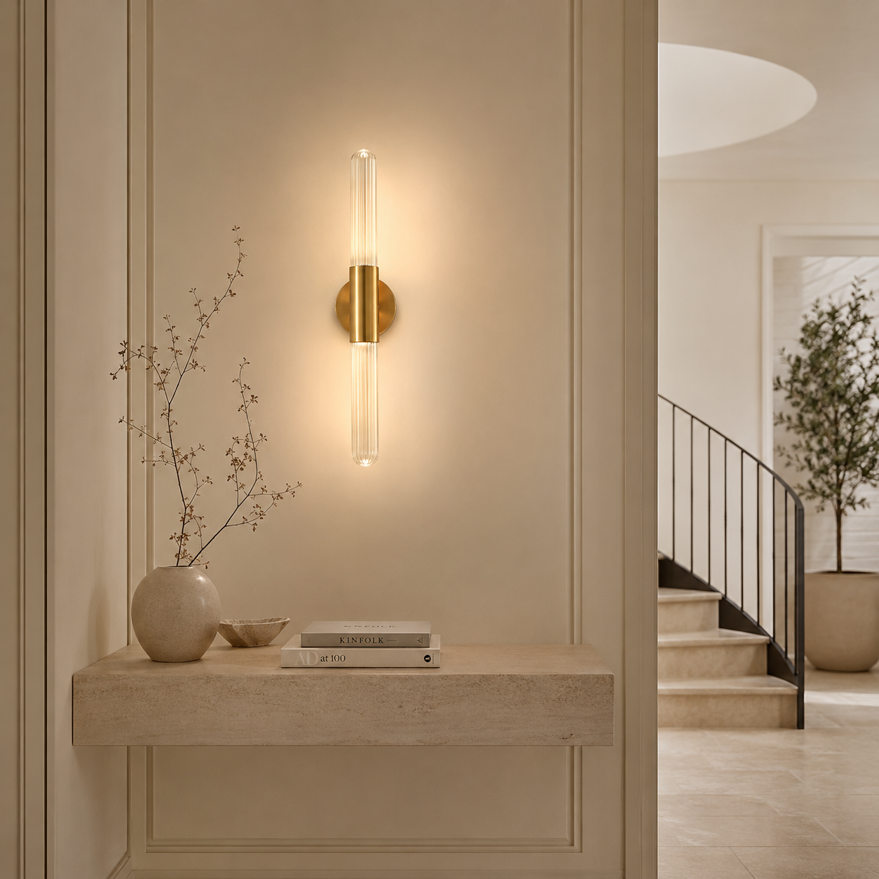 Casa Lumière Luxe Nordic Wandlamp - Geribbeld Glas & Metalen Houder