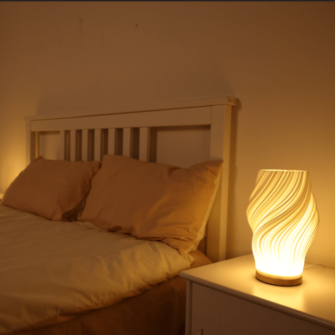 Casa Lumière Serene Wavecrest Tafellamp met Warm Licht