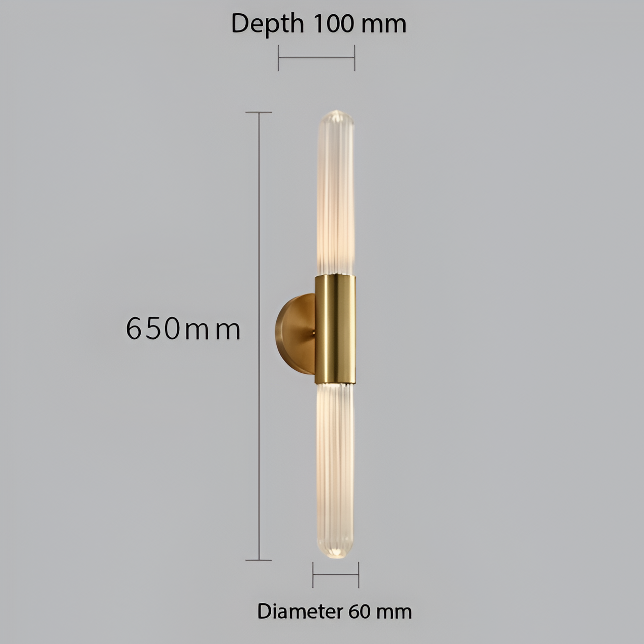 Casa Lumière Luxe Nordic Wandlamp - Geribbeld Glas & Metalen Houder