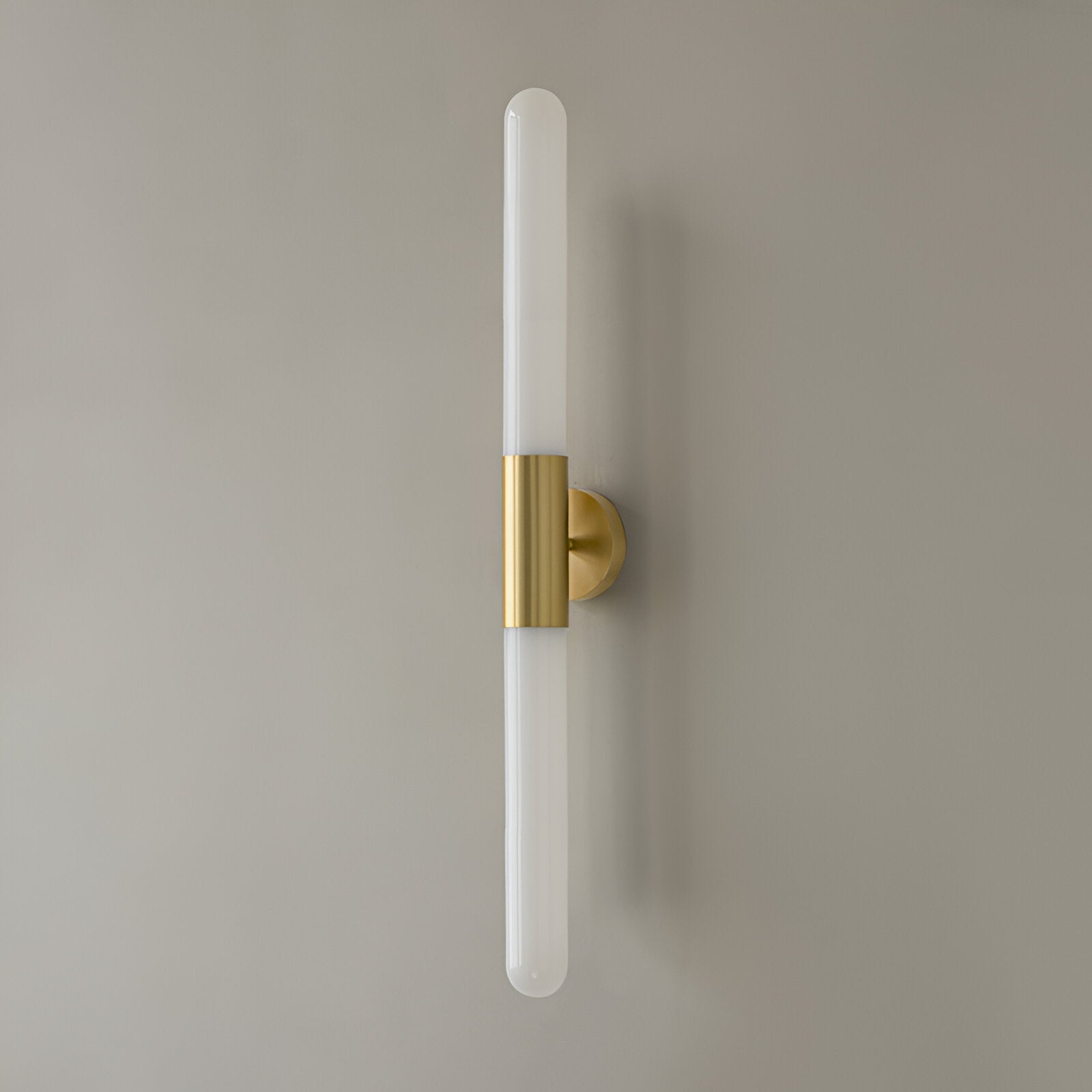 Casa Lumière Luxe Nordic Wandlamp - Geribbeld Glas & Metalen Houder