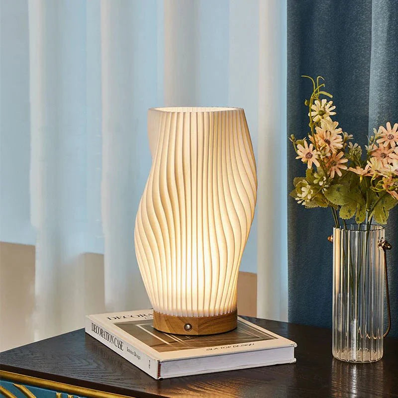 Casa Lumière Serene Wavecrest Tafellamp met Warm Licht