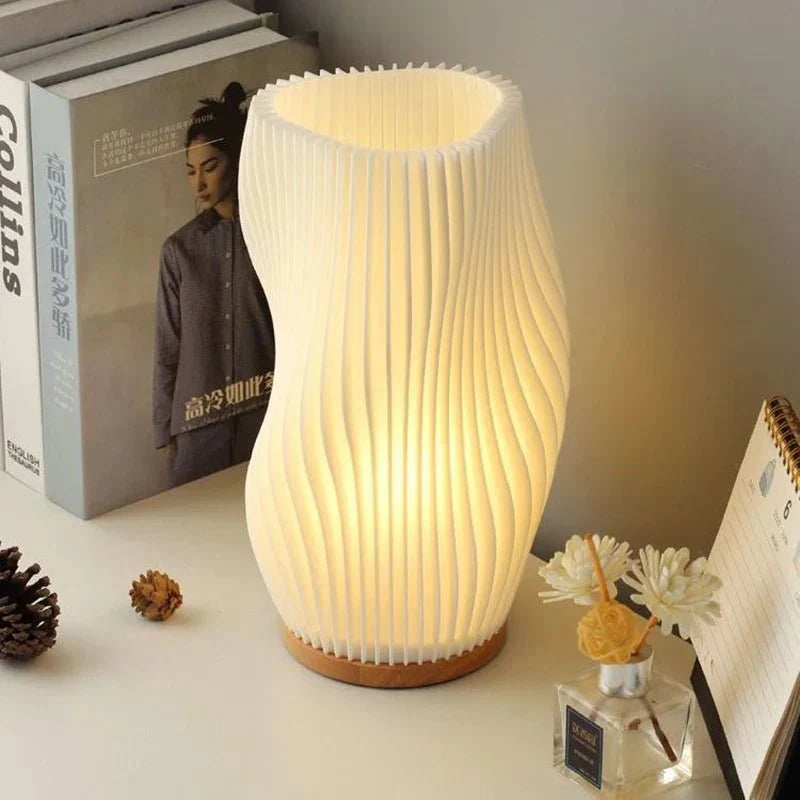 Casa Lumière Serene Wavecrest Tafellamp met Warm Licht