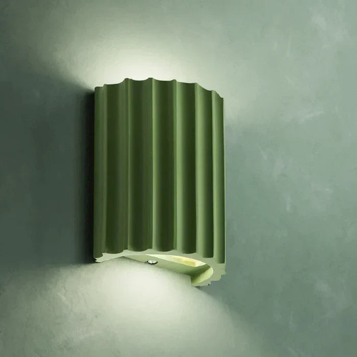 Casa Lumière Minimalistische Resin Wandlamp - Geribbelde Cilindervorm met Up & Down Light