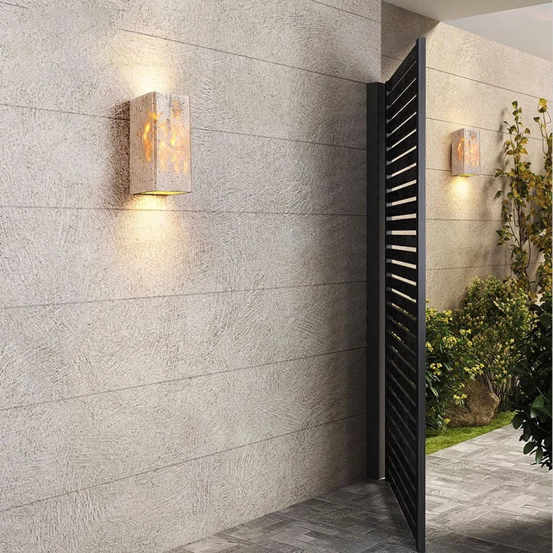 Casa Lumière Travertine Outdoor Wandlamp - Up & Down Gevelverlichting van Natuursteen