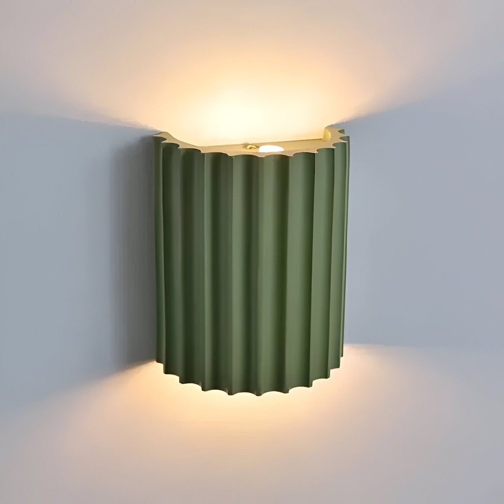 Casa Lumière Minimalistische Resin Wandlamp - Geribbelde Cilindervorm met Up & Down Light