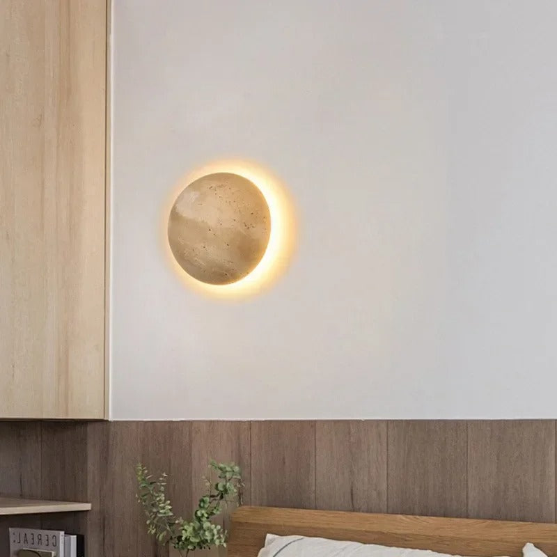 Casa Lumière Amber Loft Travertine Ronde Wandlamp – Sfeervolle Design Wandverlichting
