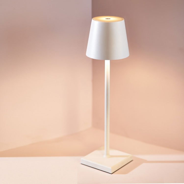 Casa Lumière Draadloze Oplaadbare Tafellamp - Minimalistisch Design met Warm Licht